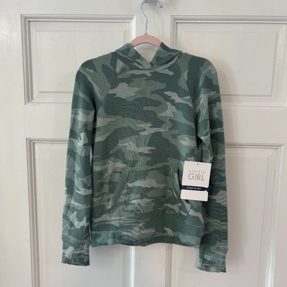 Athleta Girls Hooded Long Sleeve Shirt, size 6. New With Tags!! Camo print
